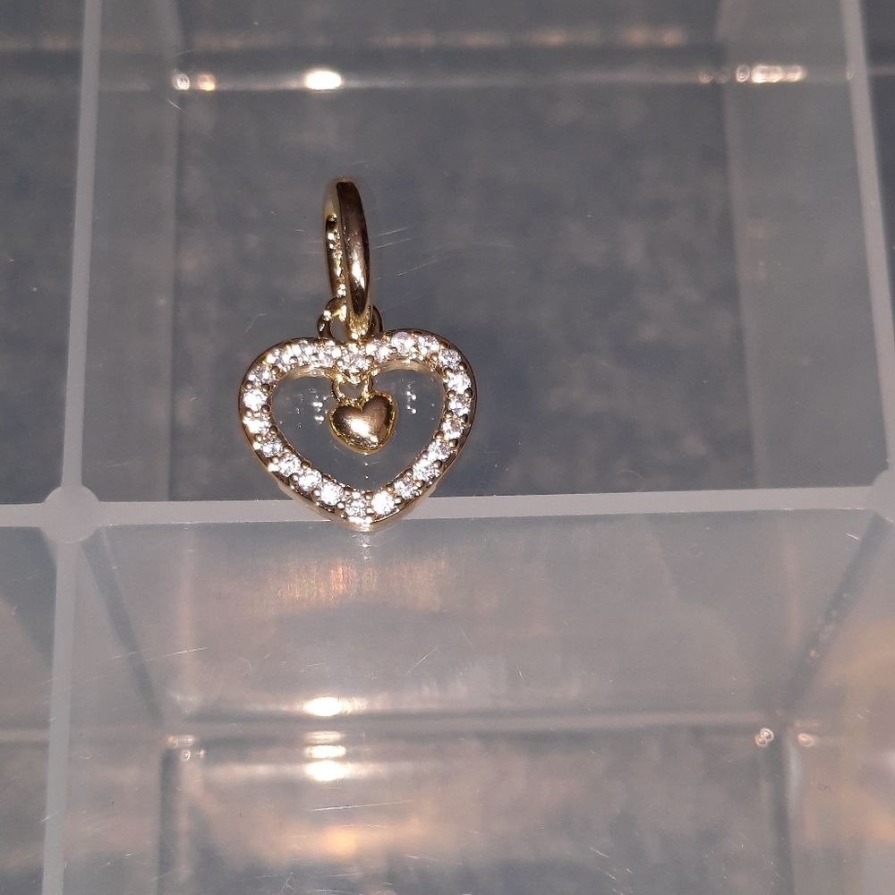 Heart dangle - Picture 2 of 3